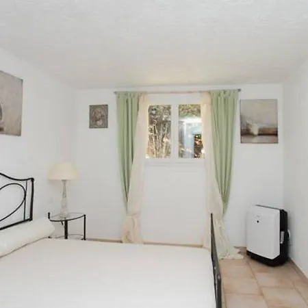 Sci Casta Villa *